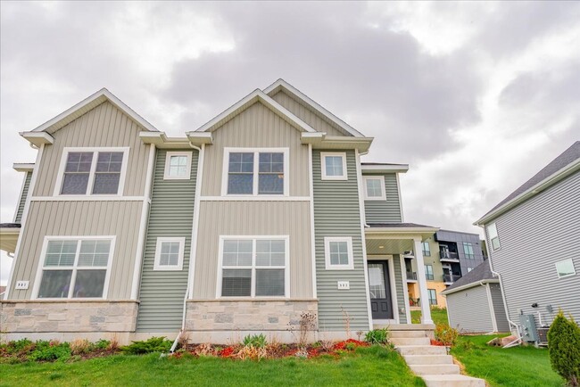 Building Photo - 903 Blue Crane Run