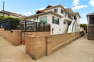 Building Photo - 740 W 27th St