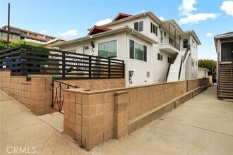 Building Photo - 740 W 27th St