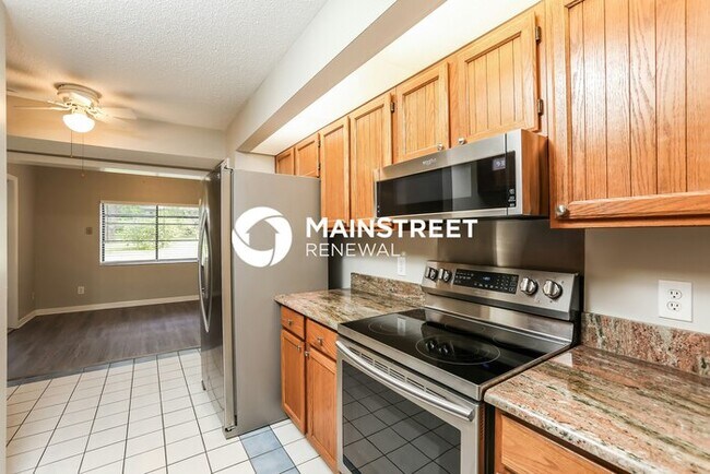 Foto del edificio - 3 Bedroom Pet-Friendly Home in Clermont, F...