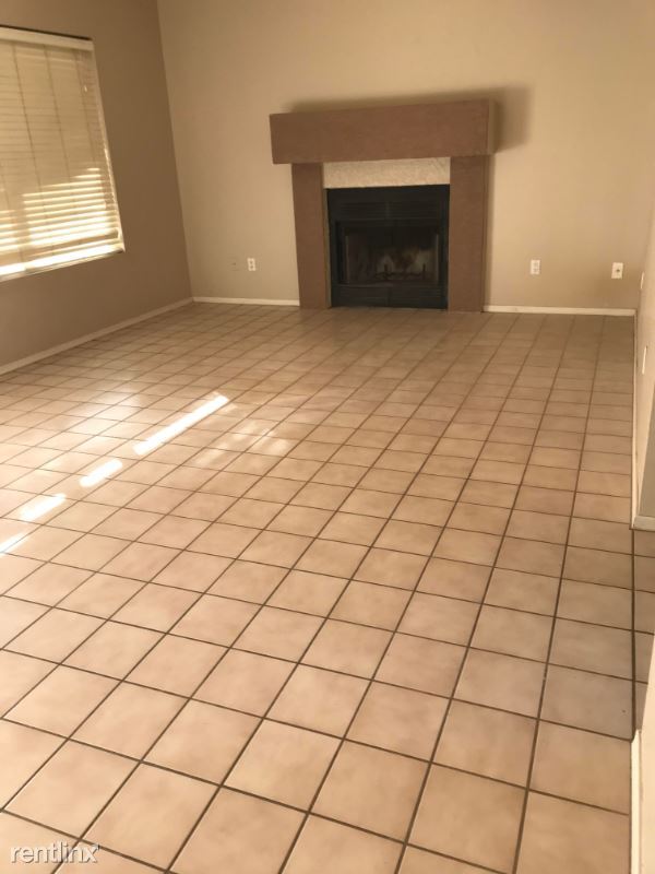 Building Photo - 4 br, 2.5 bath House - 3123 E Redwood Ct