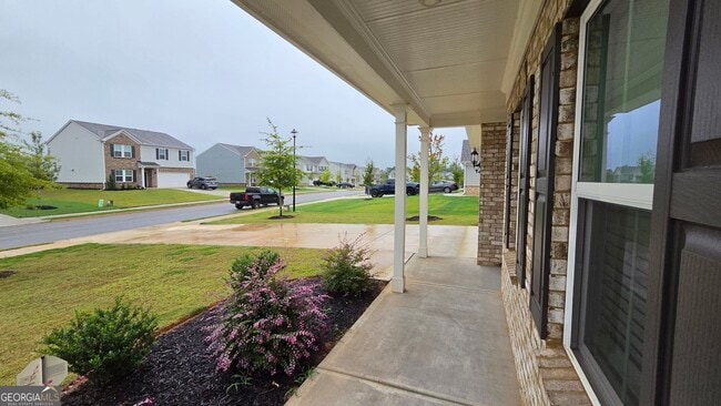 Building Photo - 521 Elkwood Ln