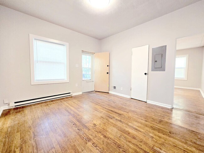 Foto del edificio - 619 W Lasalle Ave