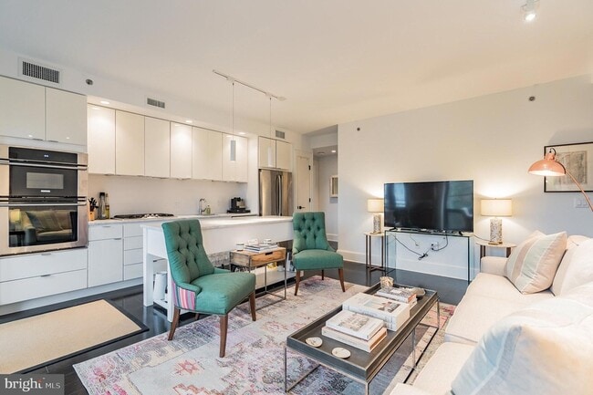 Foto del edificio - 1011 M St NW