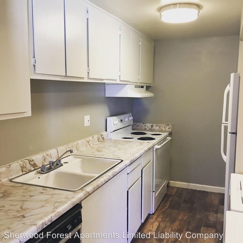 Primary Photo - 710-720 Robinhood Dr