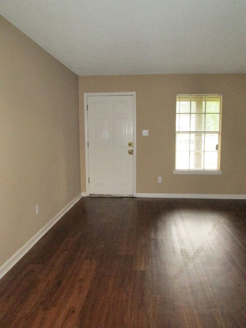 Building Photo - 1019 Davidson Dr