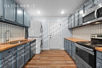 Building Photo - 714 27th Ave N