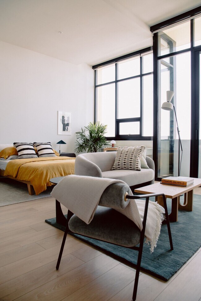 The Arden 3921 Wilshire Blvd Los Angeles, CA Apartments for Rent in