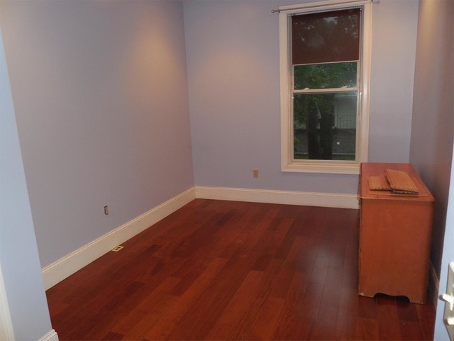 Foto del edificio - 387-389 Angell St