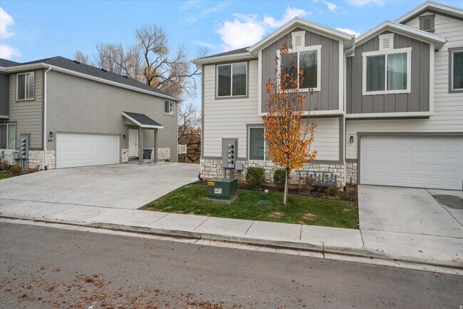 Foto del edificio - 645 S Plum Creek Ln E