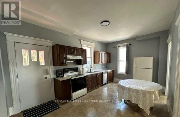 Building Photo - 293 Dalhousie St