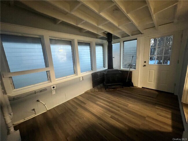 Building Photo - 9 Orchard St