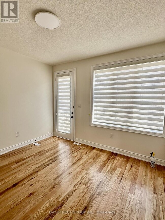 Building Photo - 206 Tennant Cir