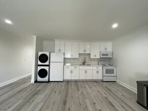Building Photo - 5331 E Brittain St