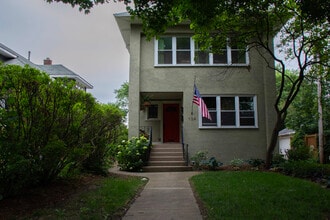 Building Photo - 134 S Lombard Ave