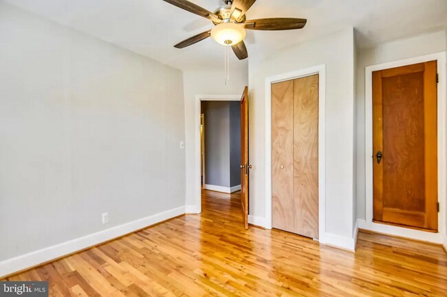 Foto del edificio - 8214 West End Dr