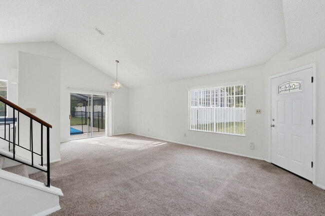 Building Photo - 2542 Davenport Cir