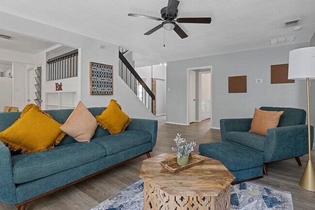 Building Photo - 6622 Magic OaksBEDROOM 1B - 707865