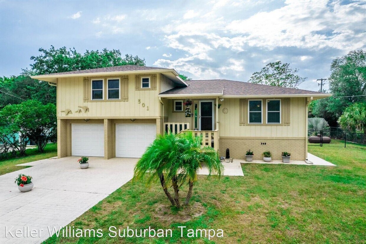 301310 10th St SW, Ruskin, FL 33570 House Rental in Ruskin, FL