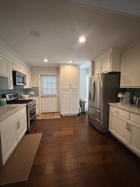 Foto del edificio - 231 Menendez Ave