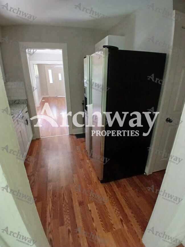 Building Photo - 7740 Farrow Ave