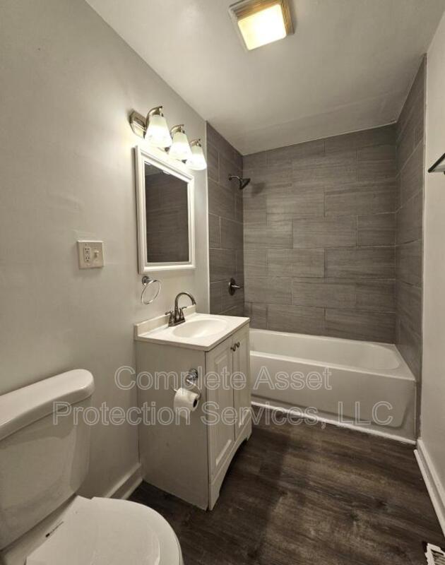 Building Photo - 2803 Belmont St