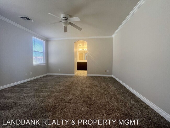 Building Photo - 4 br, 2.5 bath House - 8007 Duneville St