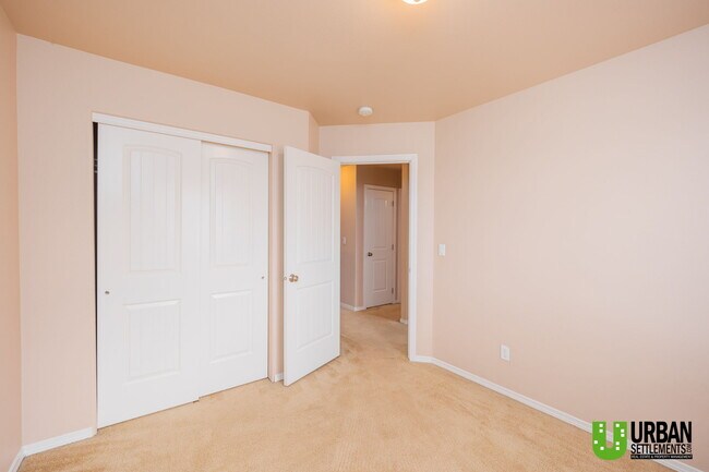 Building Photo - 326 S Thierman Rd