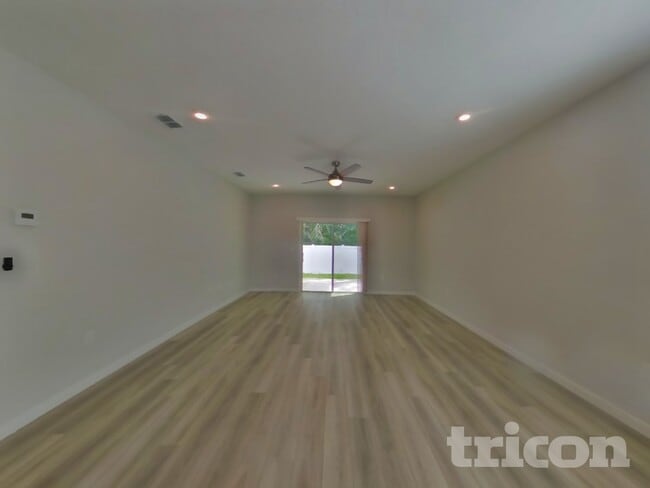 Foto del edificio - 14897 Praline Ct