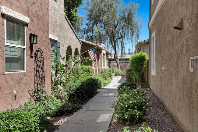Foto del edificio - 10132 E Isleta Ave