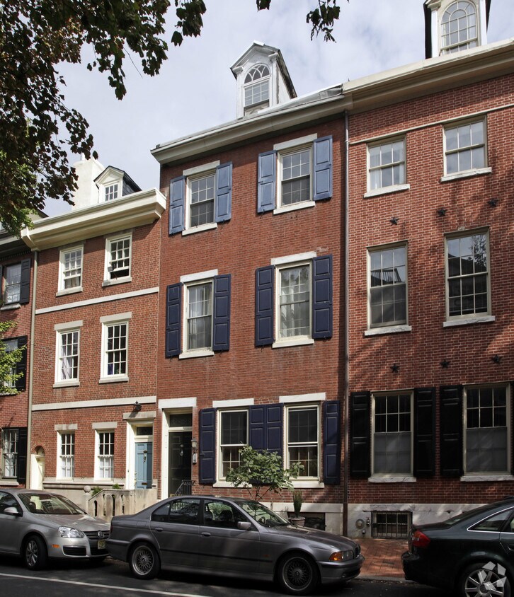Building Photo - 523 Pine St