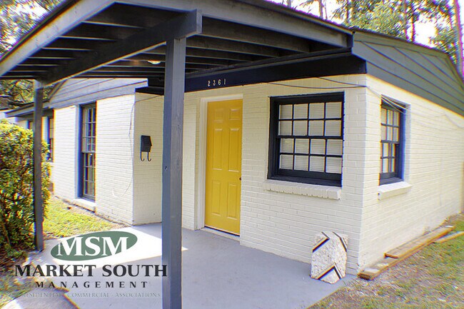 Foto del edificio - BRICK RANCH OFF SKIDAWAY- AVAILABLE NOW!