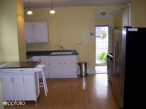 Building Photo - 313 E Frankfort St