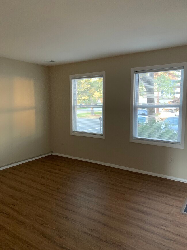 Foto del edificio - 9304 Gildenfield Ct