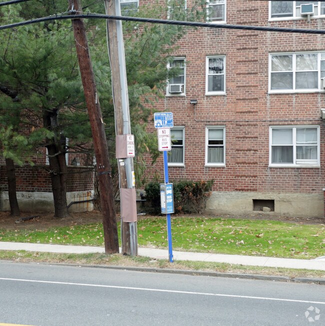 Foto del edificio - 793 Palmer Rd
