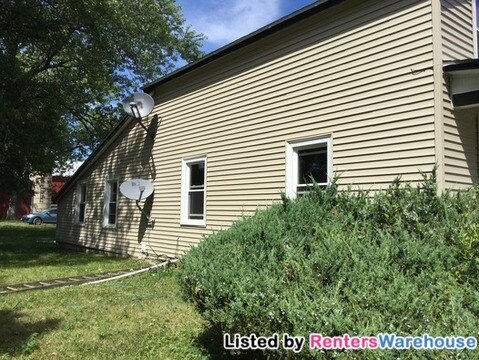 Building Photo - 9502 W 5 Mile Rd