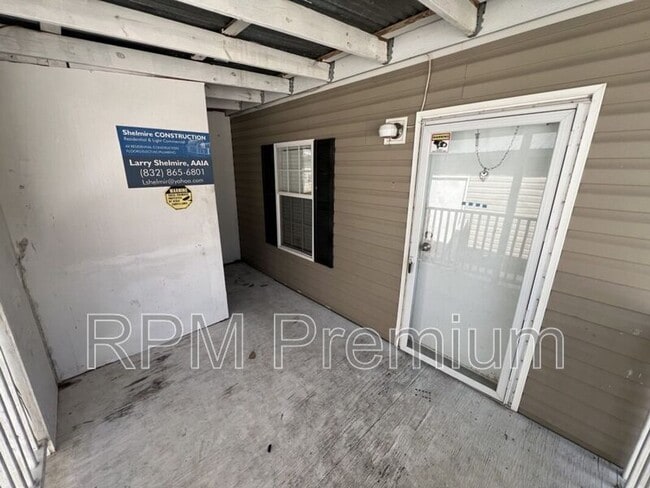 Building Photo - 5510 Lavey Ln