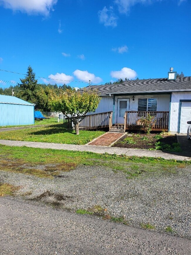Building Photo - r159