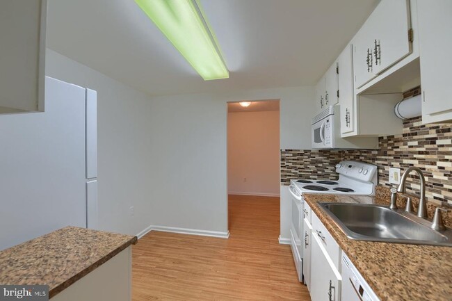 Building Photo - 2109 Cedar Run Dr