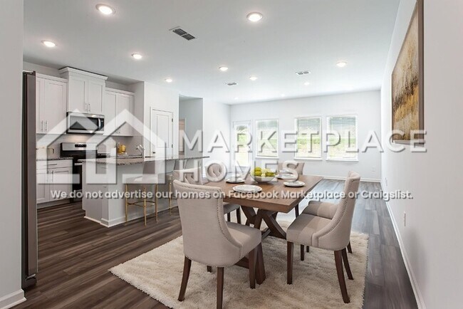 Building Photo - 124 Harpy Dr