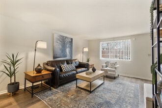 Building Photo - Shadeland Terrace Townhomes w/Full Basements