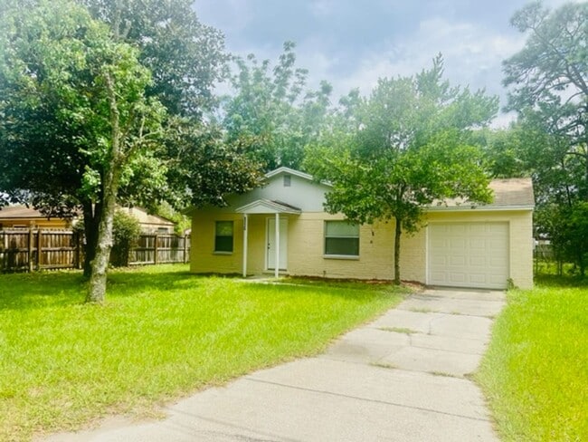 Building Photo - 3 BR/2BA | Newly Renovated Single Family Home | 1-Car Covered Parking | Front yard!