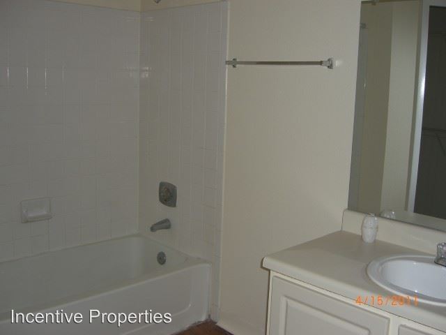 Foto del edificio - 4720 Walden Cir