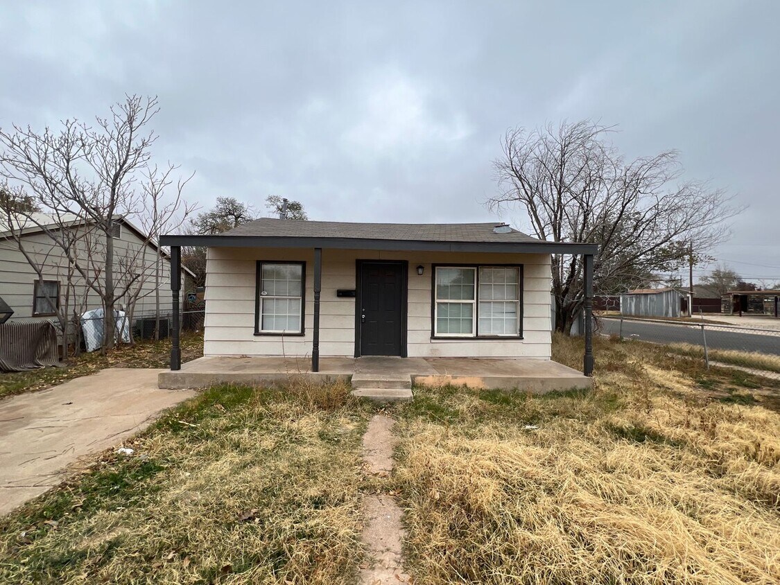 Primary Photo - JS 3202 Baylor Street