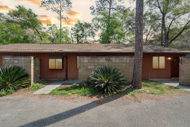 Foto del edificio - 511 SW 69th St
