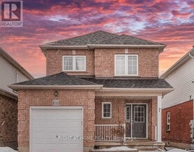Building Photo - 1720 Radcliffe Dr