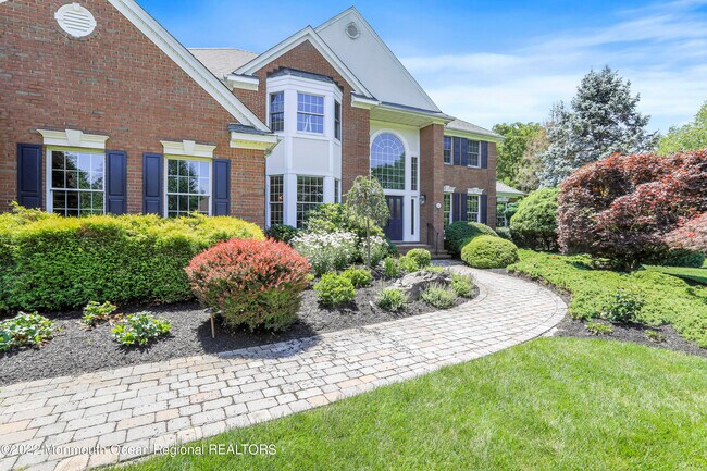 Building Photo - 14 Twin Lakes Dr