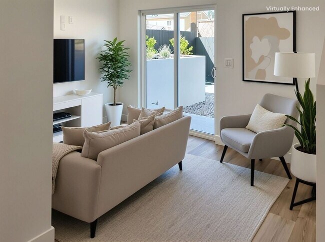 Foto del edificio - 1 month free! Massive 3 Bed/3.5 Bath+Den