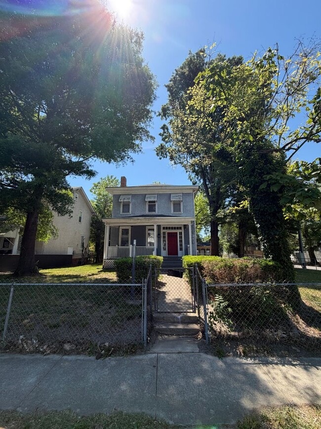 Photo - Charming 3bdrm/1.5bth Home Conveniently Located in Richmond's North Highland Park Subdivision w/P...