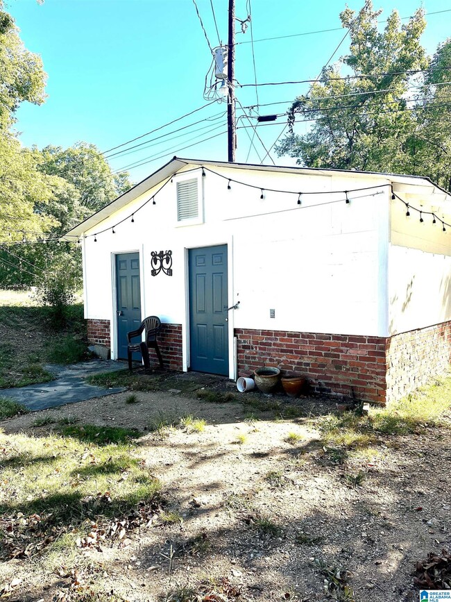 Foto del edificio - 1721 Hatchet Ave